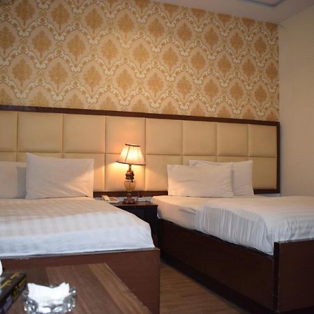 Hotel Pak Continental Multan Ngoại thất bức ảnh