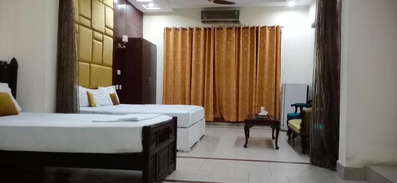 Hotel Pak Continental Multan Ngoại thất bức ảnh