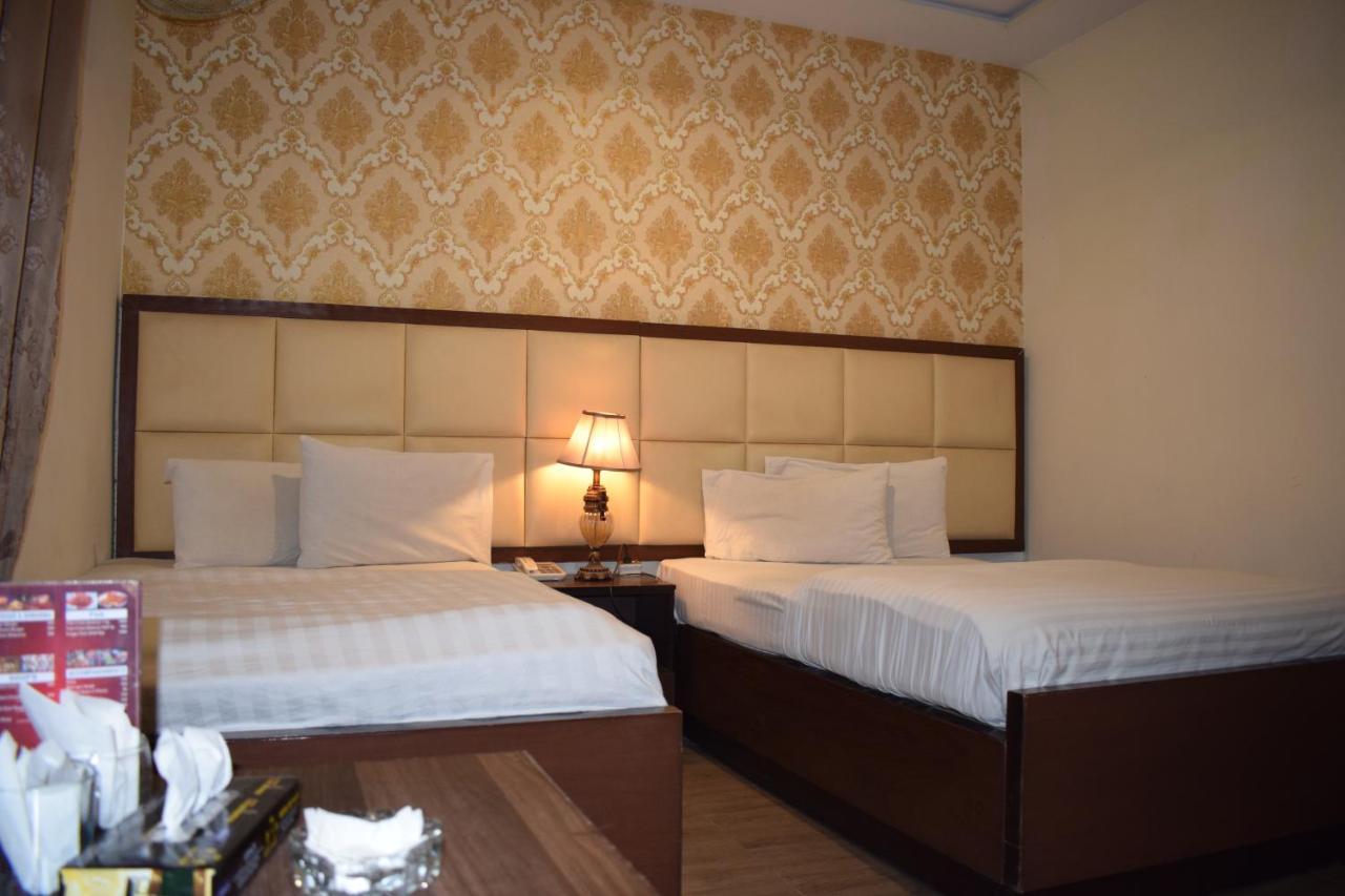 Hotel Pak Continental Multan Ngoại thất bức ảnh