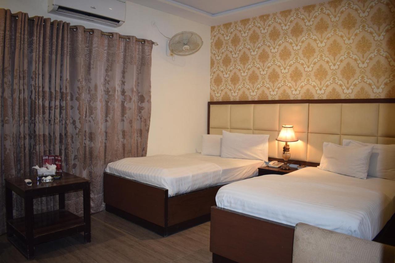 Hotel Pak Continental Multan Ngoại thất bức ảnh