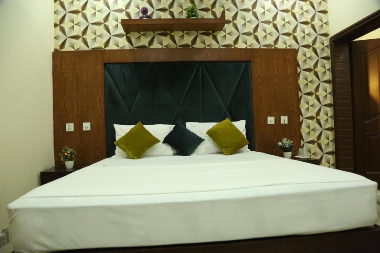 Hotel Pak Continental Multan Ngoại thất bức ảnh