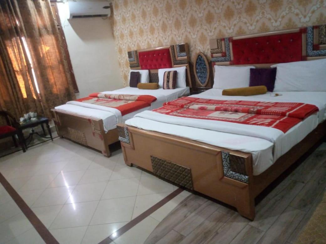 Hotel Pak Continental Multan Ngoại thất bức ảnh